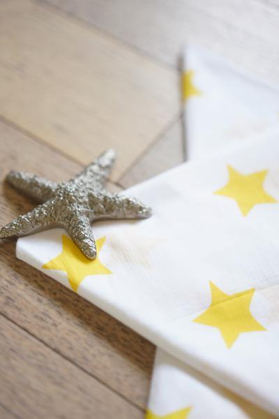 Organic Cotton Swaddle Wish upon a star' for babies - Sunshine Yellow - Indie Project Store